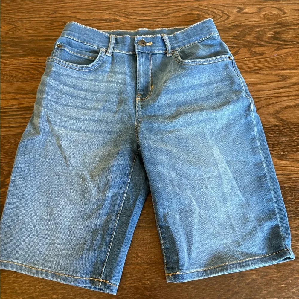 The children’s place NWT boys denim shorts